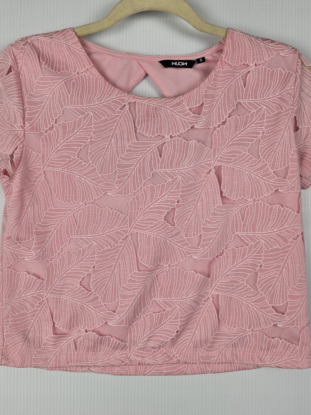 Nuon Pink Leaf-Embroidered Short Sleeve Blouse